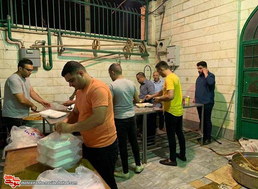 توزیع 1200 پرس غذای گرم و 110 سبد کالا در مناطق محروم جنوب تهران