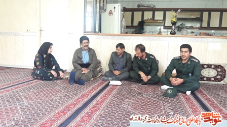 دیدار با خانواده های ایثارگر و شاهد دهستان قوری قلعه+ تصویر