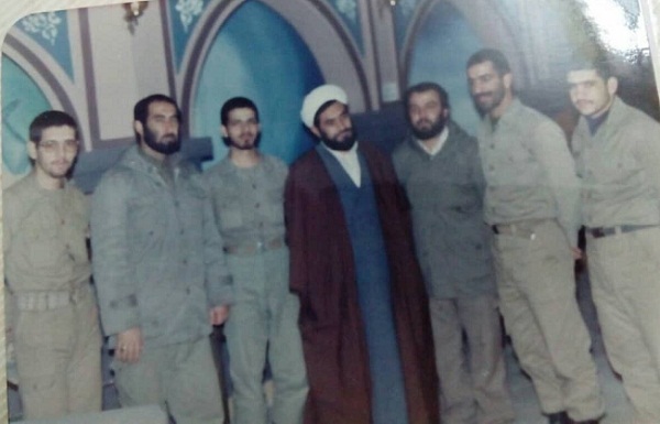شهیدی که در شب عملیات، کتاب فیزیک میخواند/قبولی همزمان در کنکور پزشکی و الهی شهیدی که در شب عملیات، کتاب فیزیک میخواند/قبولی همزمان در کنکور پزشکی و الهی