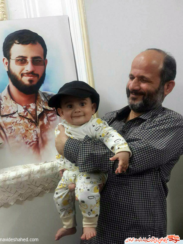 عکسی دیدنی از محمدحسین‌ فرزند شهیدمدافع حرم سجاد طاهرنیا