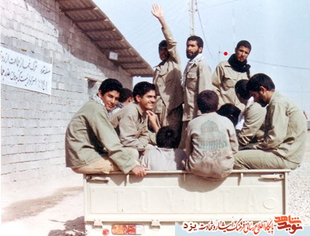 می جنگیم که زیر سلطه کفر نرویم+عکس می جنگیم که زیر سلطه کفر نرویم+عکس
