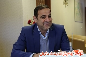 این حق مردمی که همه جوره پای انقلاب ایستاده اند نیست این حق مردمی که همه جوره پای انقلاب ایستاده اند نیست