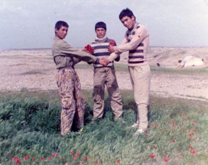 رهبری را در تمام شئون الگو قرار دهید