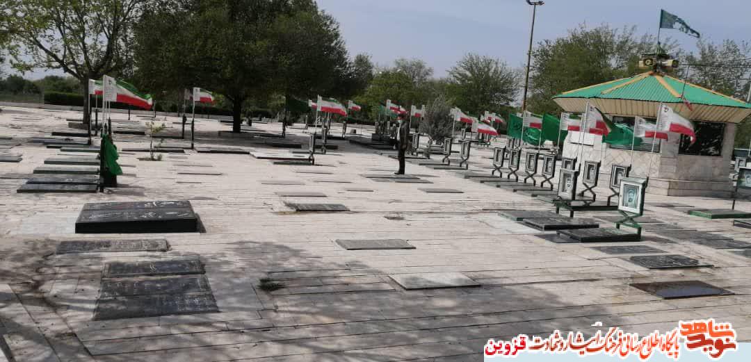وضعیت ۷۴ مزار شهید در گلزار‌های شهدای محمدیه بررسی شد