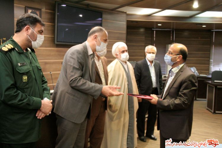  با تجلیل از فرزندان شاهد و ایثارگر می توان، گوشه‌ای از فداکاری‌های خانوادشان را جبران کرد