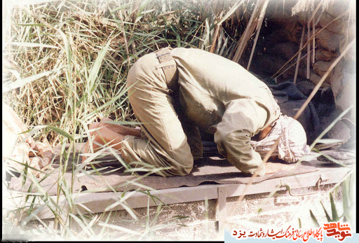مراقبت از نماز و نماز اول وقت با وجودش تنیده شده بود