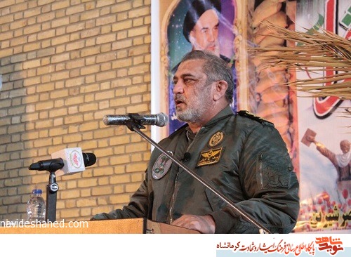 خانواده شهدا ستون اصلی نظام جمهوری اسلامی ایران هستند