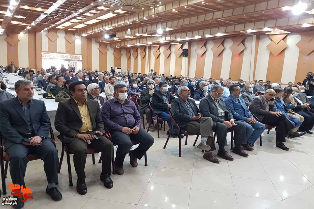 جانبازان نماد ایثار و فداکاری هستند
