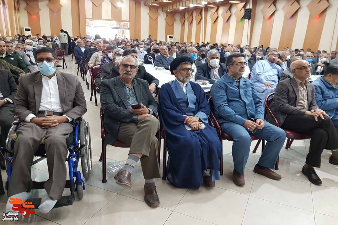 جانبازان نماد ایثار و فداکاری هستند