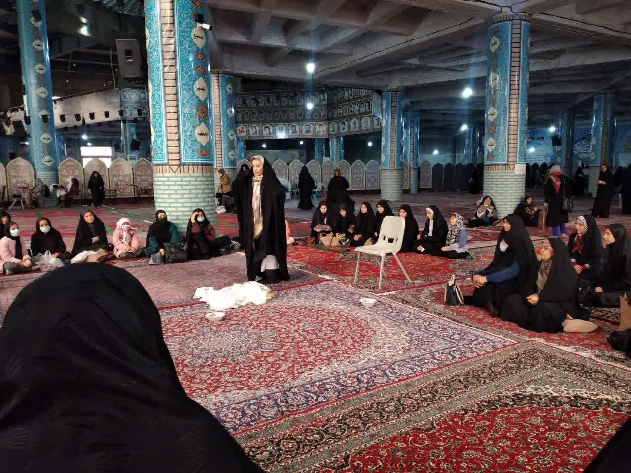تئاتر بچه‌های مسجد جریان‌ساز شده است