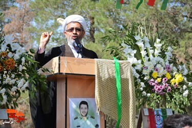 گزارش تصویری/سنگ تمام مردم لرستان برای فرمانده شهید
