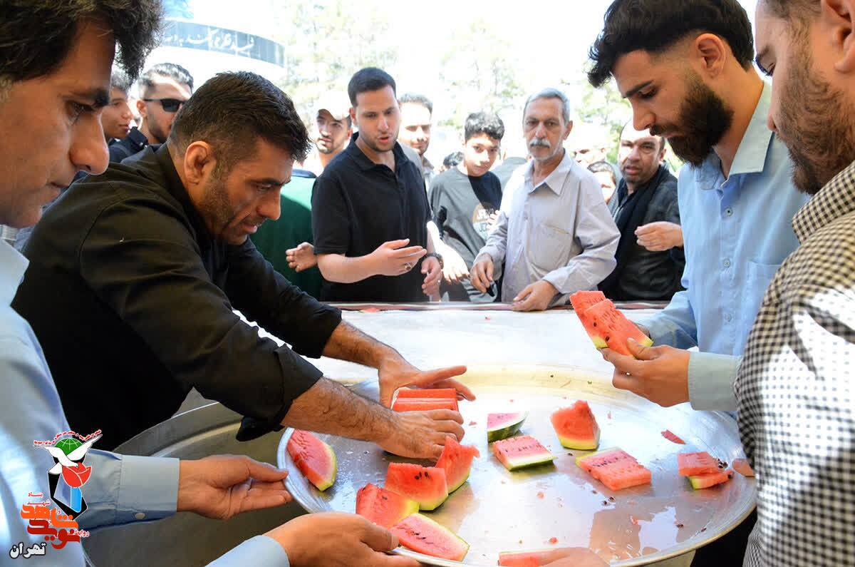 برپایی ایستگاه صلواتی به مناسبت سالگرد ارتحال امام خمینی(ره )