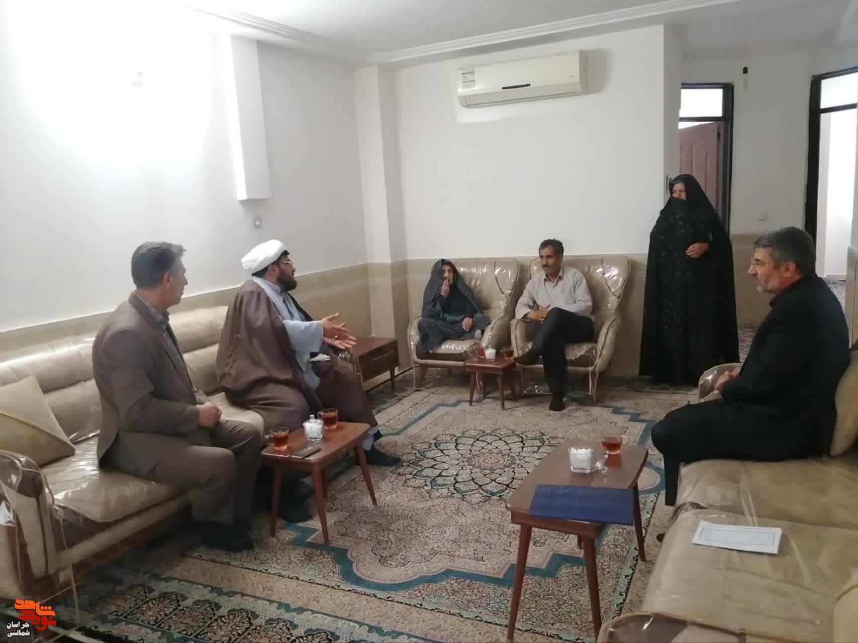 دیدار با خانواده شهید«مهدی پاکدل»