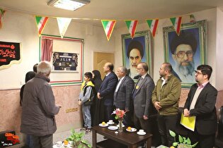 تابلوی اسناد هویتی شهدای دفاع مقدس ۱۲ روزه در...