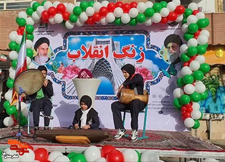زنگ انقلاب در ۴۱ مدرسه شاهد شهرستان‌های استان تهران نواخته شد
