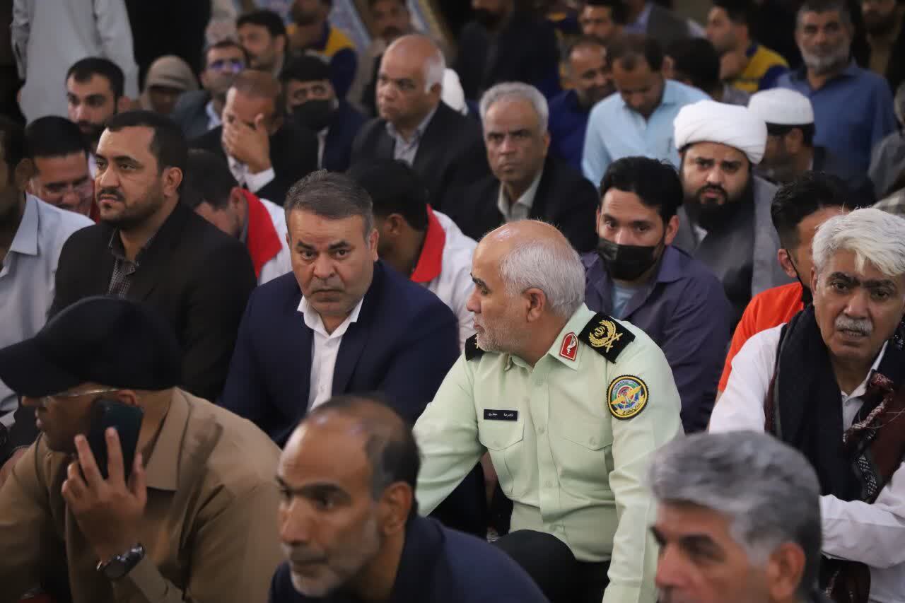 مراسم بزرگداشت شهدای خدمت در مسجد جامع زاهدان برگزار شد