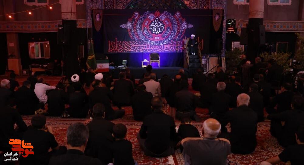 تصاویر/ مقتل‌خوانی نماینده ولی فقیه در خراسان‌شمالی در شب شهادت امام سجاد (ع)