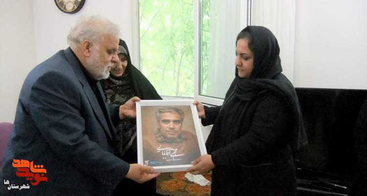 مدیرکل بنیاد شهرستان‌های استان تهران با خانواده شهیدان «آقابابایی و عبدی» از شهدای جنگ ۱۲ روزه دیدار و کرد
