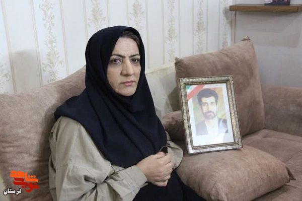 غبارروبی مزار مطهر شهید خبرنگار «محمود صارمی»