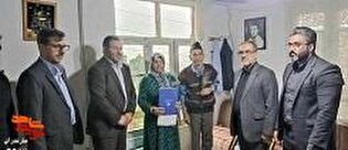 تکریم مدیرکل بنیاد شهید مازندران از سه خانواده شهید شهرستان‌های گلوگاه و نکا