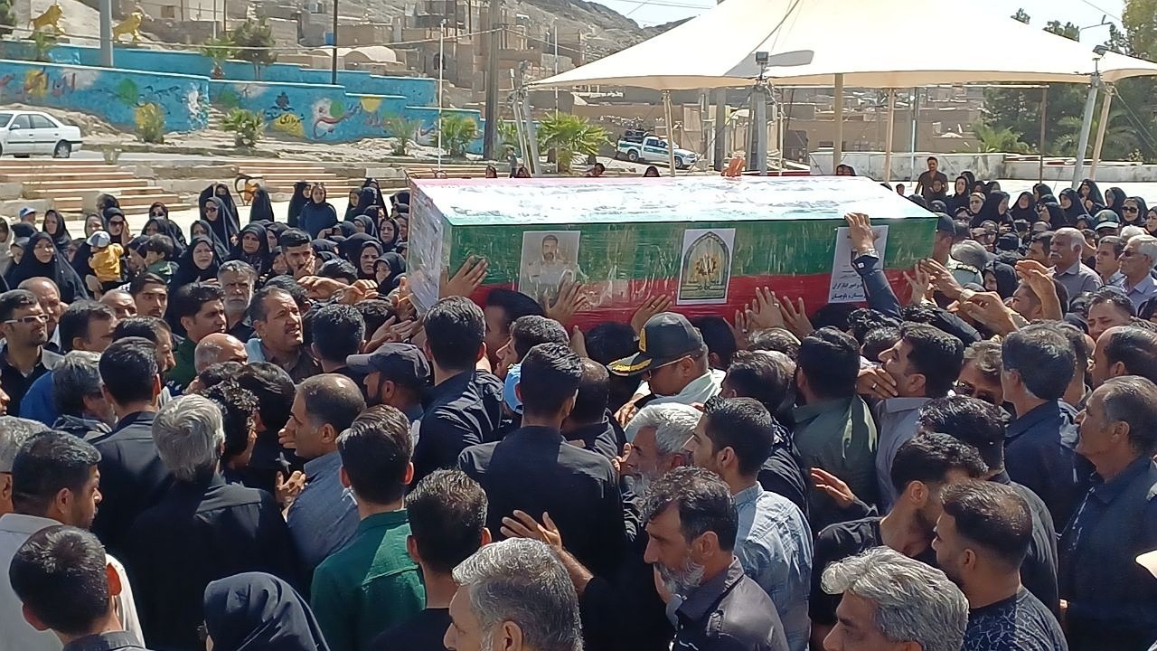مراسم تشییع پیکر شهید«رامین صادقی» در زاهدان برگزار شد