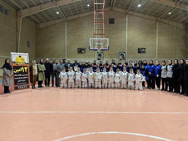 دوازدهمین دوره مسابقات بسکتبال دختران جام «شهدای غریب» برگزار شد