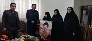 مسئولین با همسر شهید غریب دراسارت «محمدعلی اصغر»...