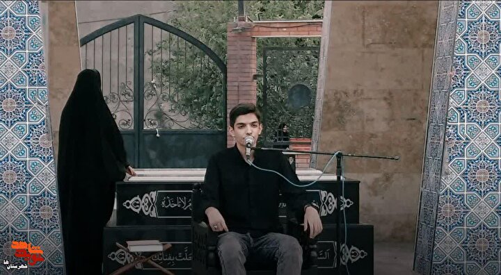رویداد شهدایی «مهمانی لاله‌ها» در حرم شهدای گمنام اسلامشهر به روایت تصویر