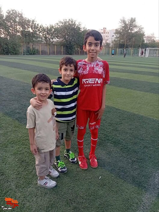 محمدعقیل در خواب رویای کلاس پنجم را در کنار...