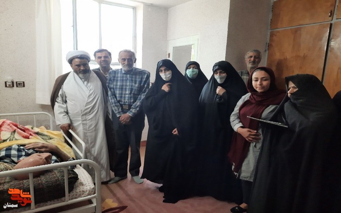 دیدار دکتر نرجس سلیمانی با جانباز گرانقدر حسین جندقی - دوم خرداد ماه ۱۴۰۱ شهرستان مهدیشهر