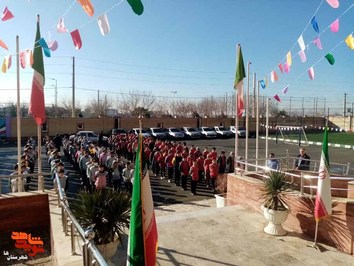 زنگ انقلاب در مدرسه شهید آوینی شهرستان بهارستان